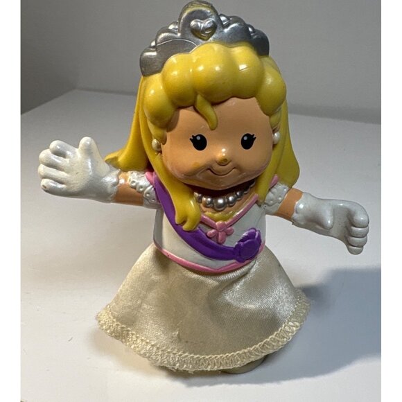 Little People Princess Elizabeth FigureBlonde Hair Tiara Collectible Toy 3 Inche - Picture 2 of 6
